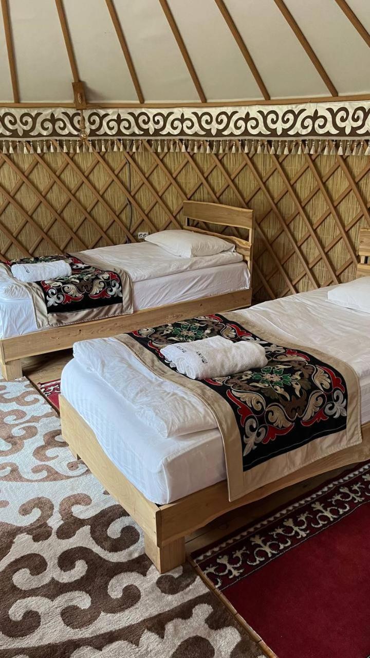 Hotel Ethno Complex Ala Kuch à Kaindy Extérieur photo