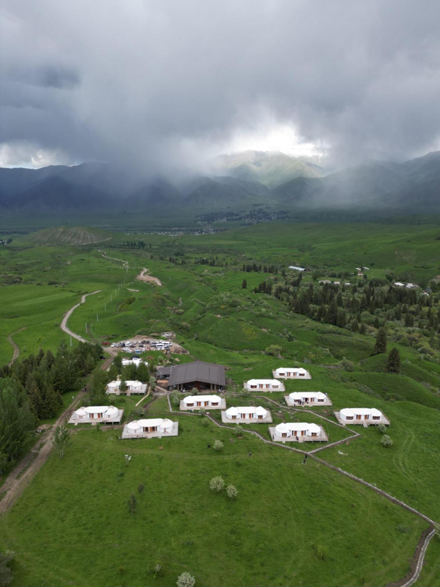 Hotel Ethno Complex Ala Kuch à Kaindy Extérieur photo